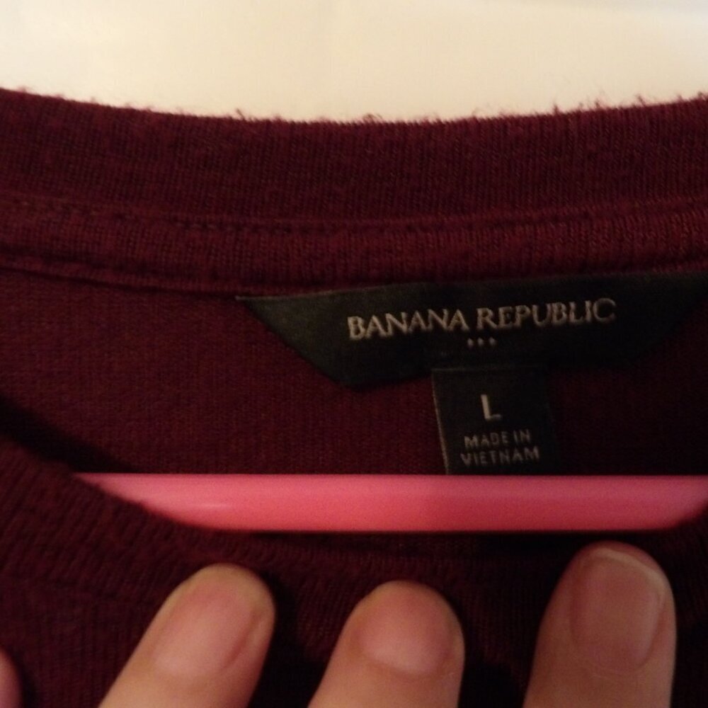 Woman's Banana Republic Burgundy, size Large - Picture 5 of 7